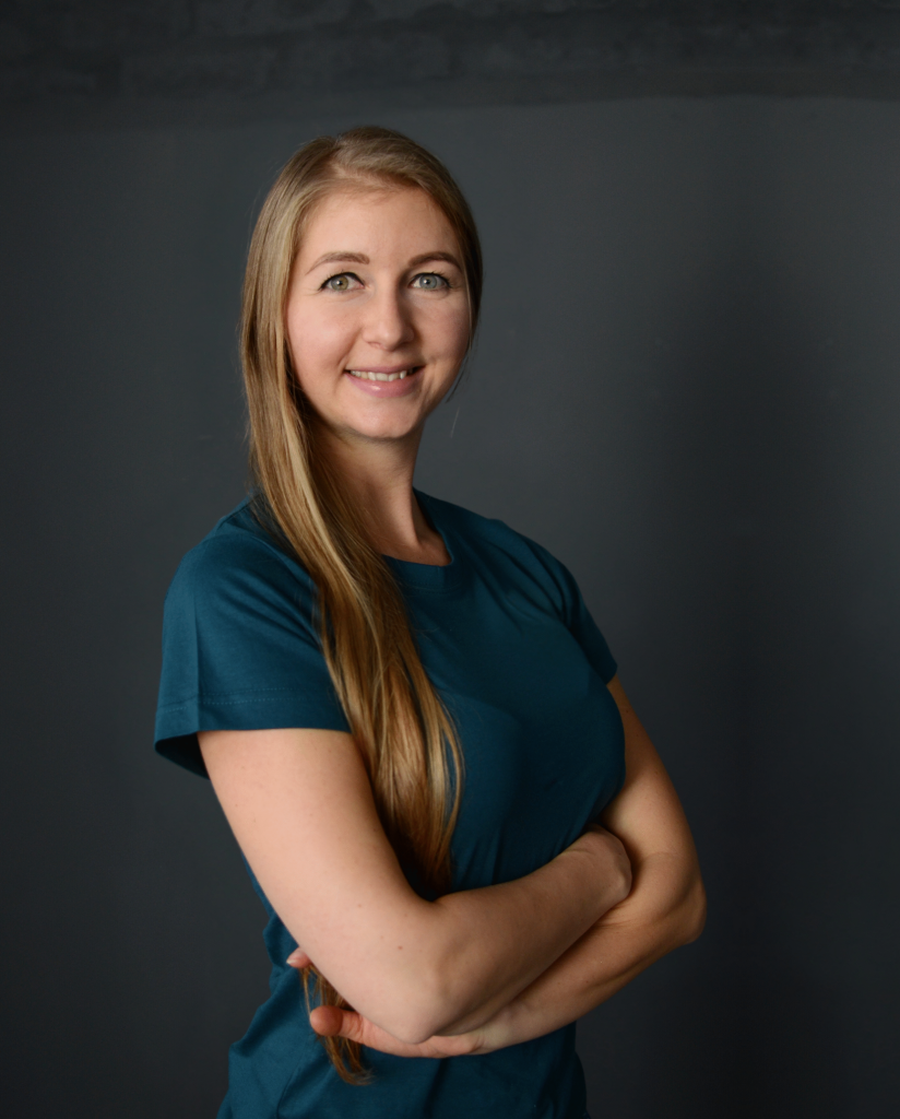 Adorján Boglárka, a Dream Coaching Lab alapítója, life coach, ifjúsági coach, business coach, team coach, esport mentál coach. Segítek elérni a legjobb formádat, hogy sikeresebb legyél az élet minden területén.